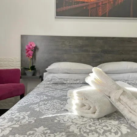 招待所 Apollo By Albert's