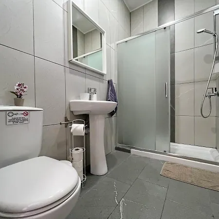 Apollo By Albert's 招待所 3*