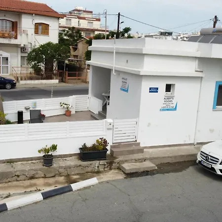 Apollo By Albert's 招待所 3*