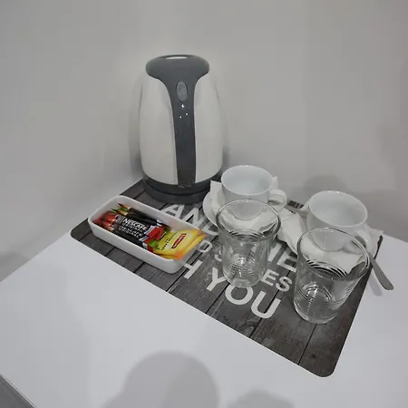 Apollo By Albert's 招待所