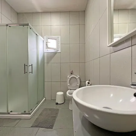 Pensión Apollo By Albert's