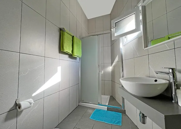 Apollo By Albert's 3* Larnaca