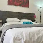 Guest house Apollo By Albert's 3*