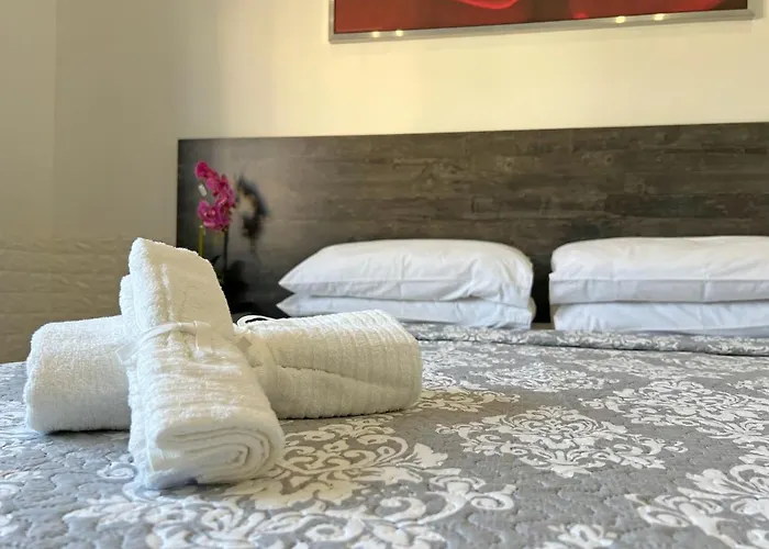 Apollo By Albert's 3*