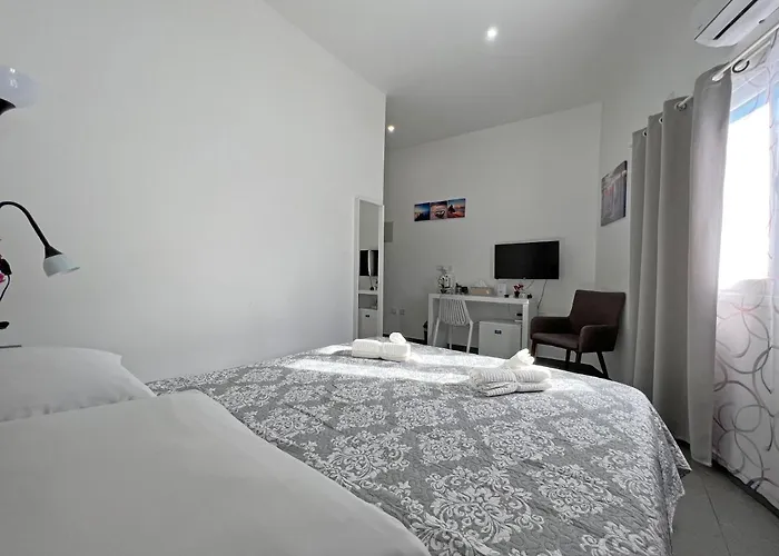 Apollo By Albert's Pensiune