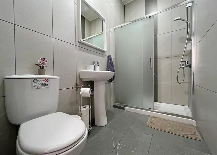 Apollo By Albert's Pensiune 3*